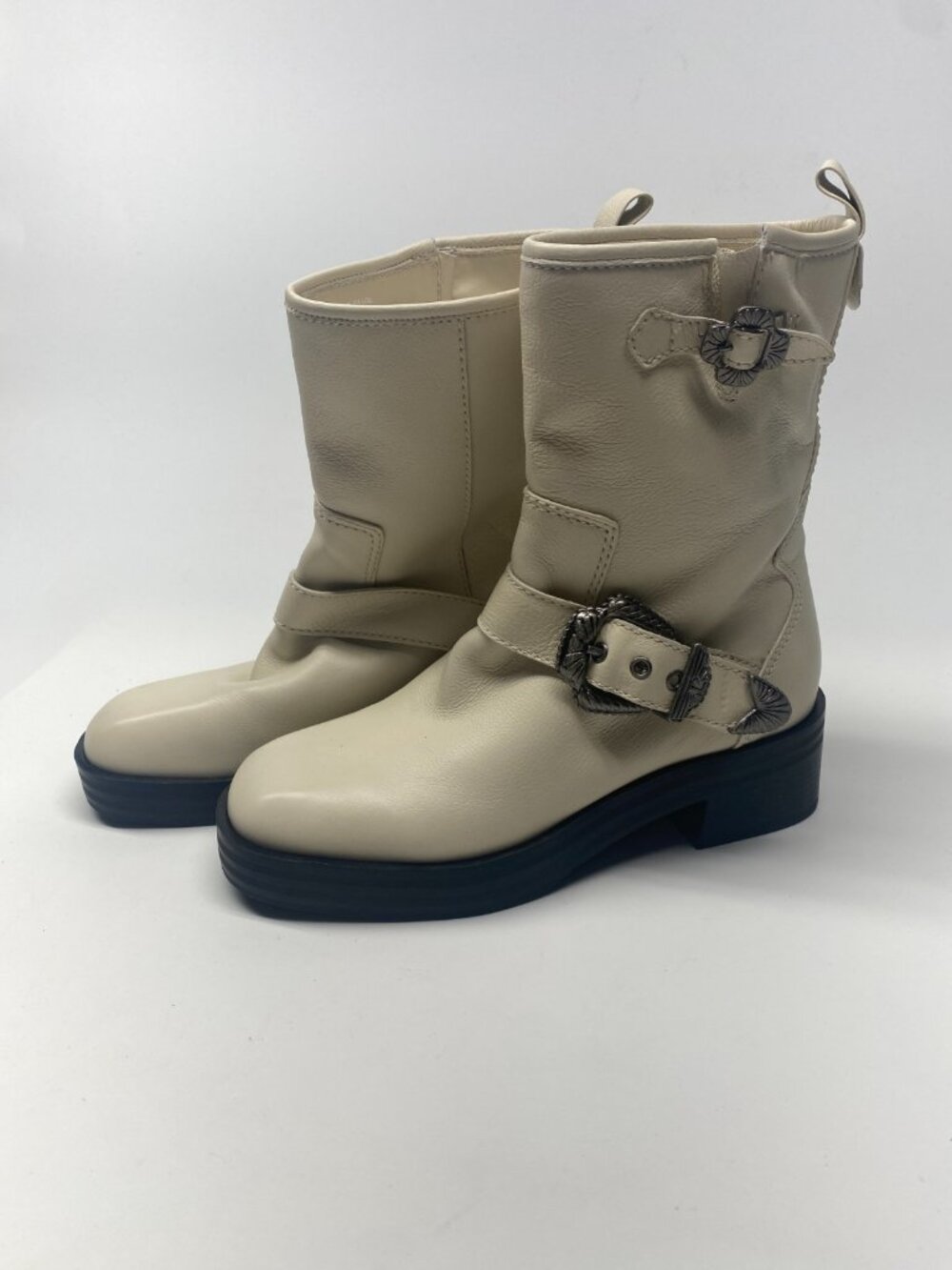 Larroudé Womens Hardy Ivory LEather Square Toe Buckle Boots Sz 7.5